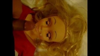 Sexy boneca Suzy 3 (bukkake)