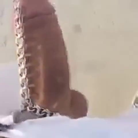 Puxado pelo pau