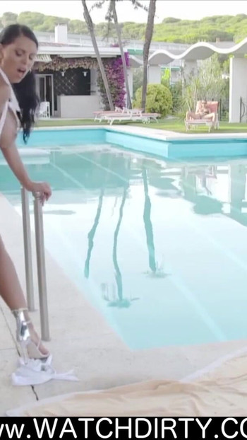 Powerful moment from "watchdirty - Daddy fickt seine kleine Stieftochter"