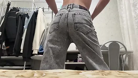 An 18-year-old boy couldn't find anything better than to fuck himself with a brush and cum on his stomach