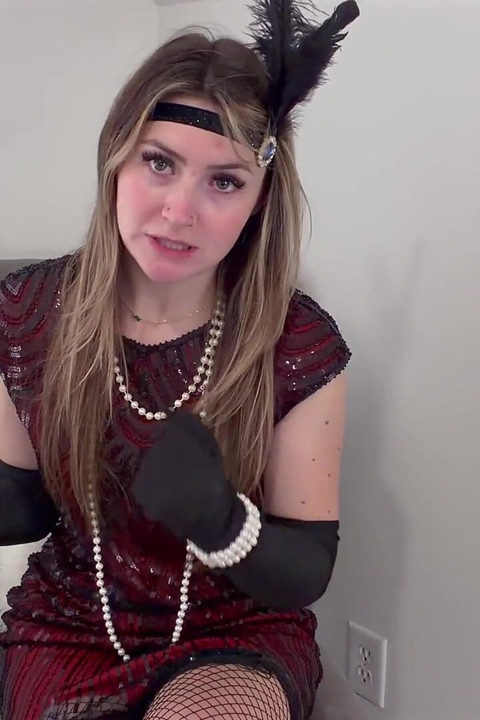 London Evans' Roaring '20s Jerk off Instruction 4K POV Temptation Awaits!