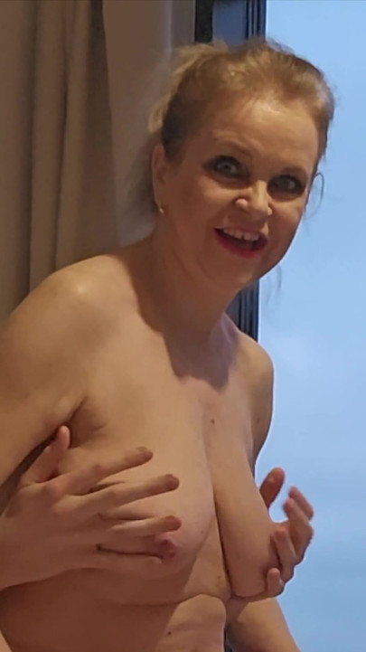Young Horny Hunk & Mature Big Tits Blonde