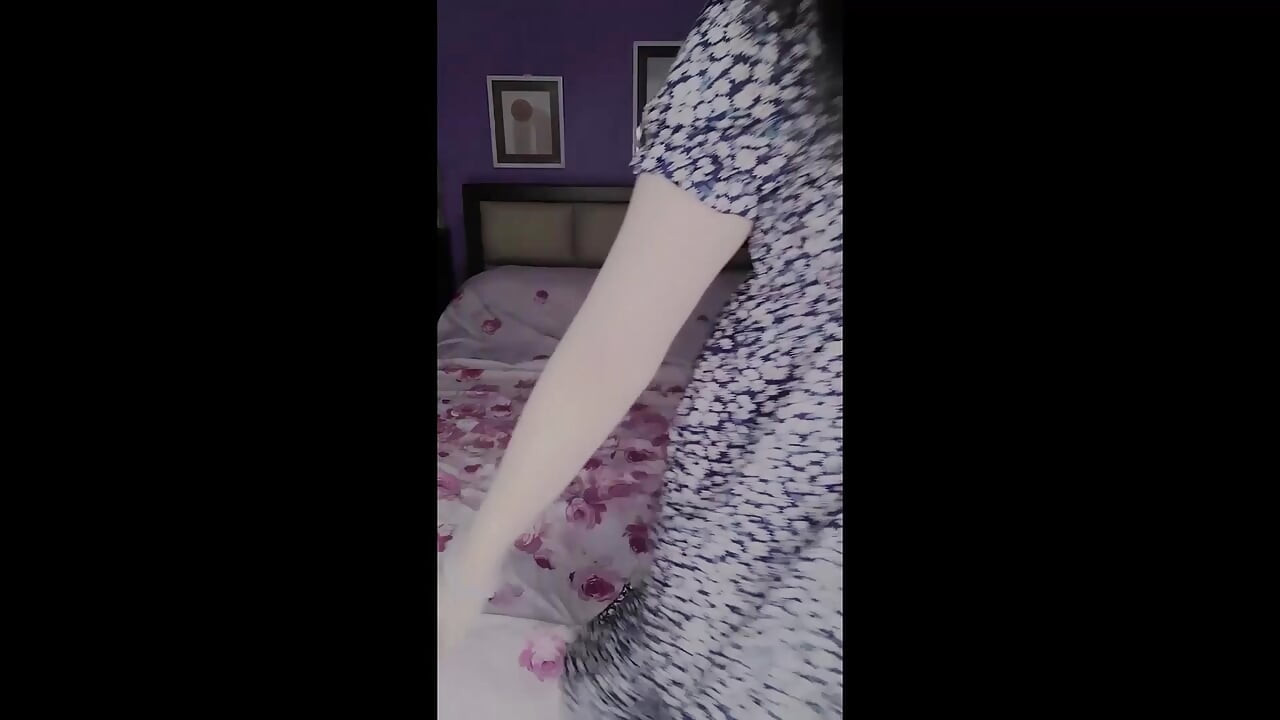 Babe, Lemme Give You a Sexy and Hazy Lapdance