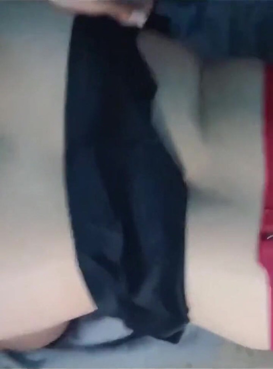 Kami berhubungan seks saat mereka menonton kami di webcam