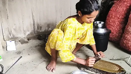 "Sıcak Köy 🔥 Hayatı Anları | Hintli köy kızının orijinal titreşim videosu!