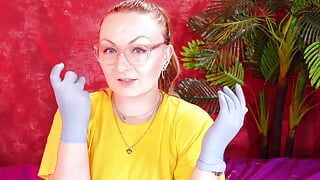 Videoclip asmr cu mănuși nitrile medicale (Arya Grander)