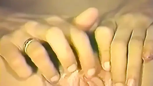 Pretty pussy loves to be pleasured