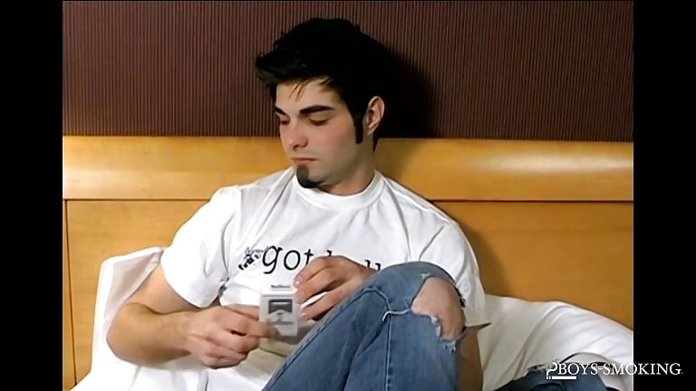 BoysSmoking Horny Ashley In Smoky Vibes And Bold Solo Stroking