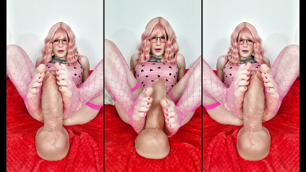 Дрочка ногами для твоего хуя