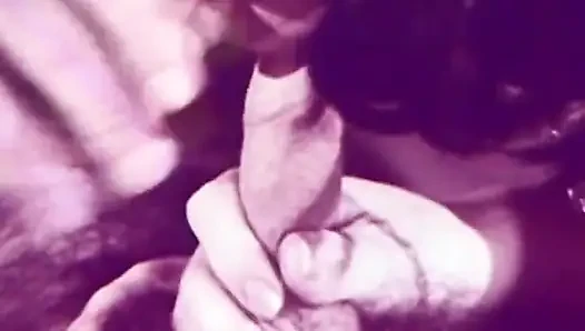 Jilat memek sambil fingering memek sampai orgasme