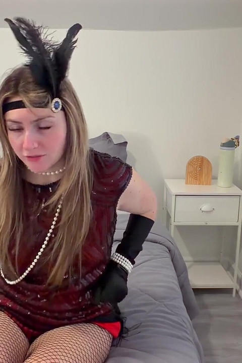 London Evans ' Roaring 's Self-bondage Seduction 4K POV Captive Fantasy erwartet!