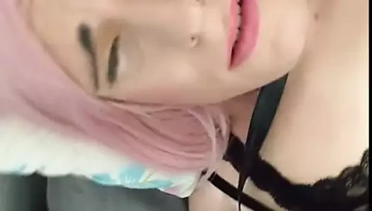 Sissy travesti e papai gordinho quente foda