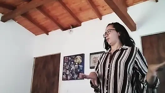 Öğretmen, anatomi konusunu İspanyolca 31 talimatını nasıl geçeceğini açıklıyor