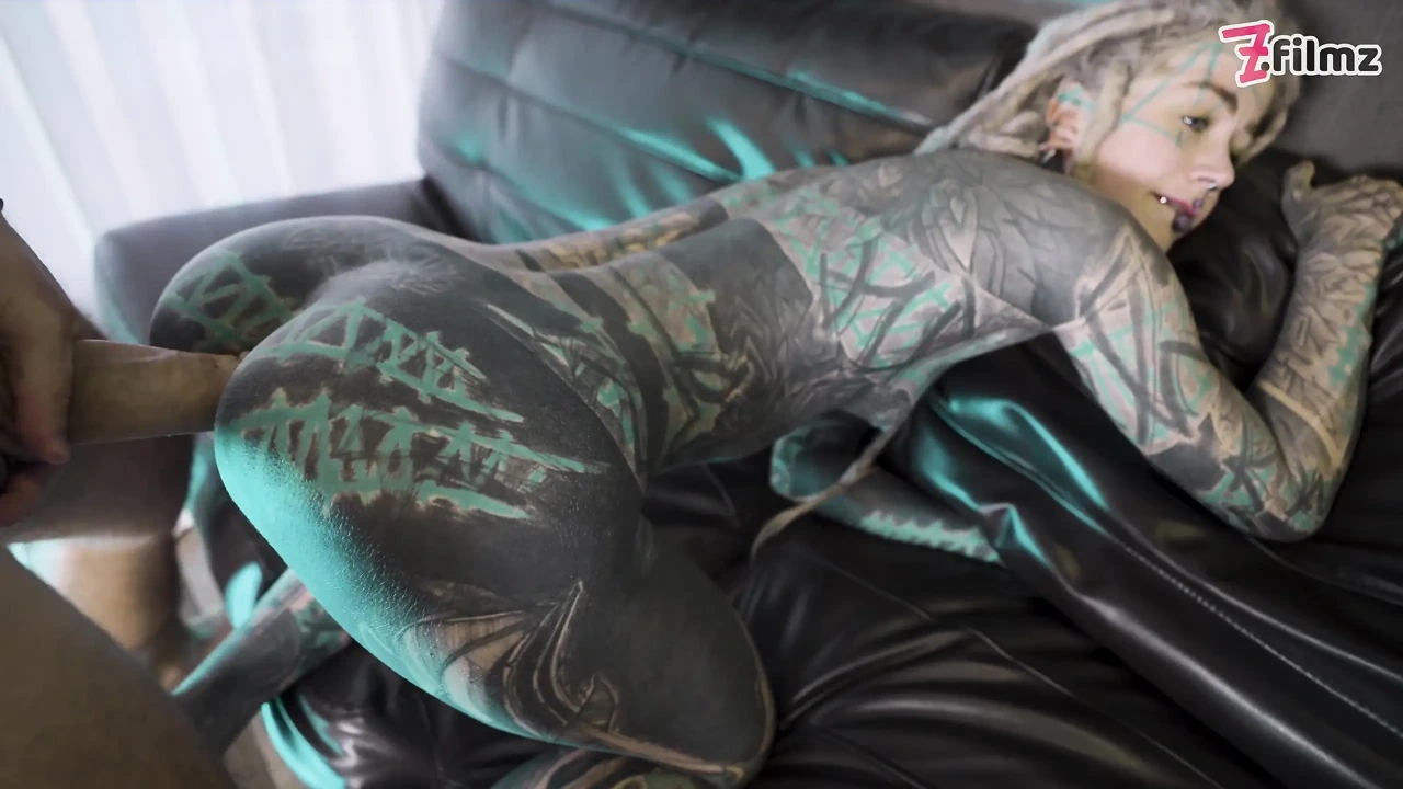 酒店套房被那根巨大的鸡巴撑开