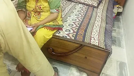 Hot and sexy desi bhabhi fucked by bf