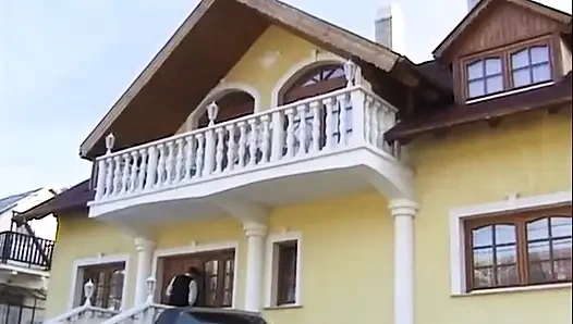 Magdalena wird in der badewanne geleckt und dann gepflügt