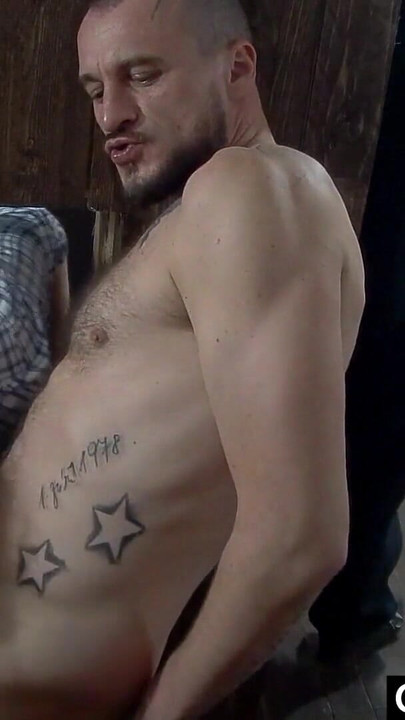 Velkolepý okamžik od "Hardcore GloryHole Madness"