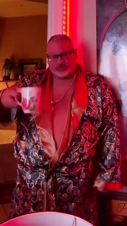 Naked Chubby Dancing Bear up Close Hands Free Orgasm