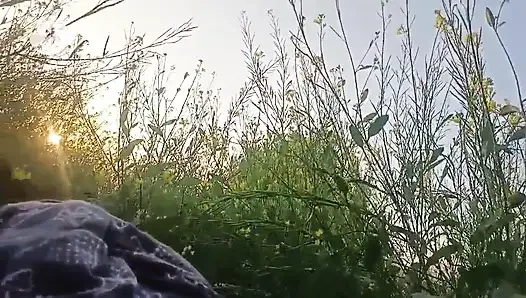 Desi Dorf Bhabhi Von Devar Im Freien Gefickt