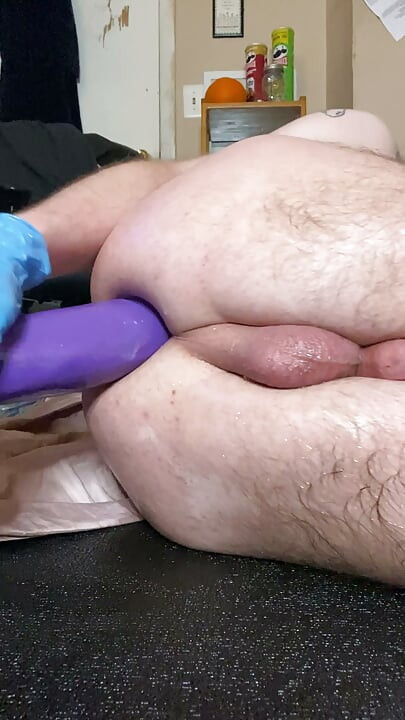 IT BARELY FITS LOL