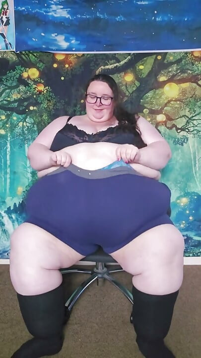 SSBBW Get Ready with Me Part 2 Fat Body