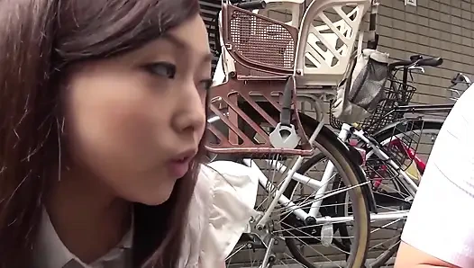 Nana sasaki si gadis pramuniaga jepang dengan pakaian renang 2_japanese lagi asik ngentot pakai dildo dan kontol