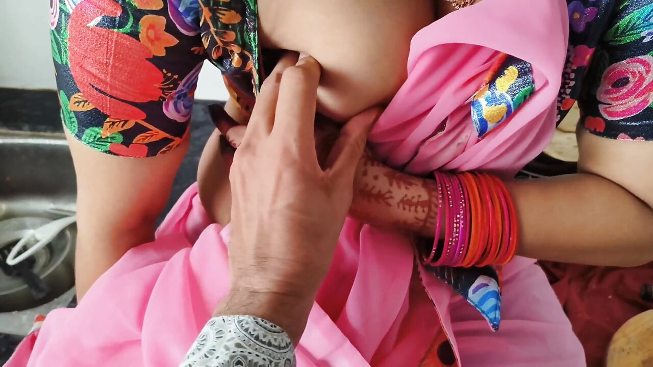 Aaj Bhabhi Ki Kichin Me Karte Bawkt Ki Bhabhi Ki Jabarjast Chudayi
