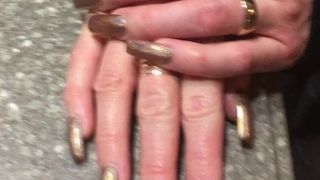 Lange vierkante punt mooie nagels in een iriserende kleur