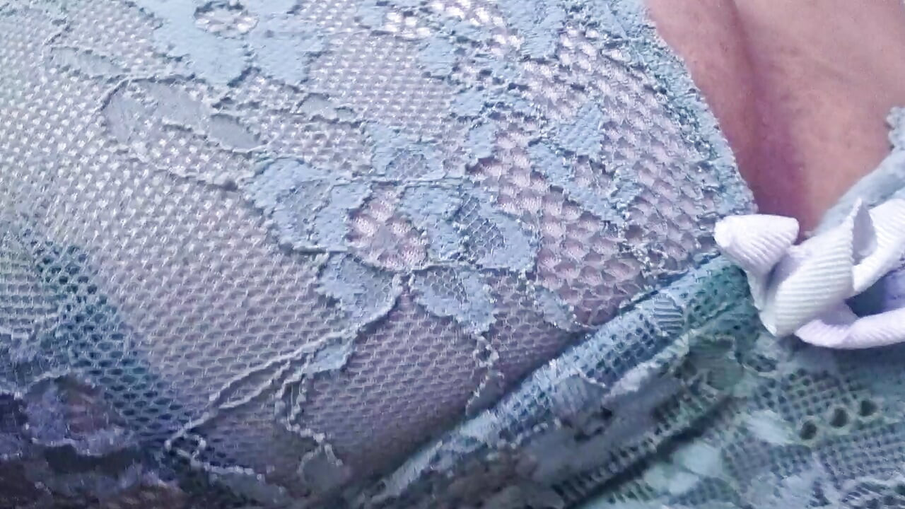 Γλυκό μιλώντας στην Creampie κάτω από το κρεβάτι Γαμήσι με καυτό κορίτσι