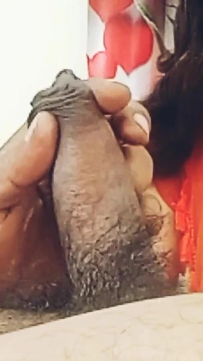 令人惊叹的时刻从 "一个淫荡女人喜欢的大黑屌"