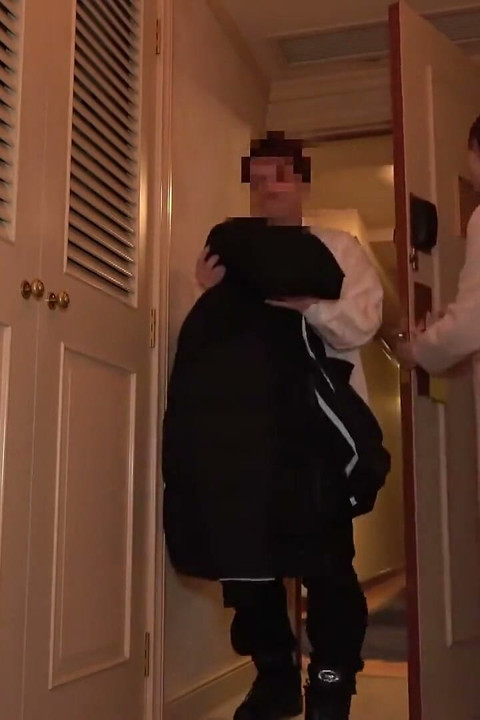 Yuuri. an Intimate Overnight in a Luxury Suite Filled with Desire -scene.3