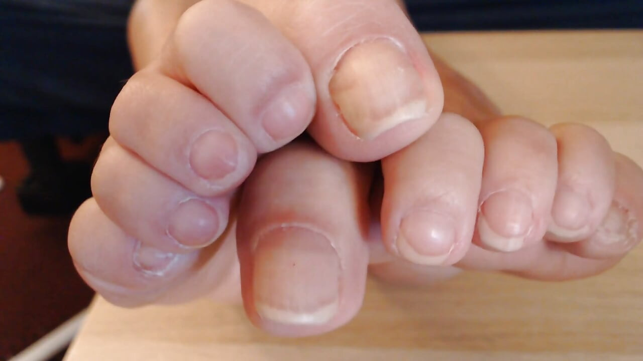 Natural No Gloss Toenails