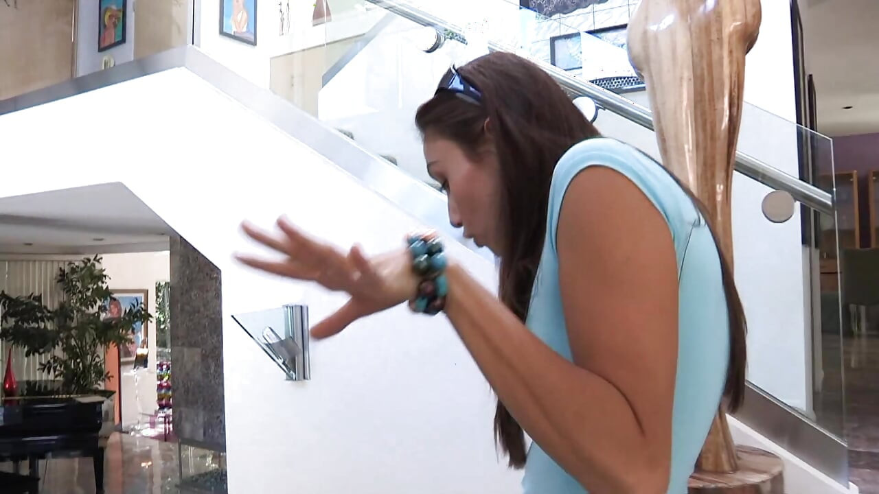 Lesbian Couples - The well deserved pamper