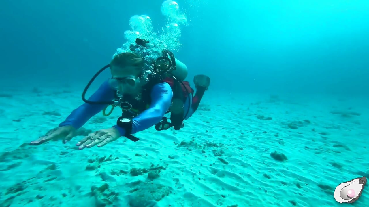 Supergirl Meets the Horniest Octopus in Bonaire