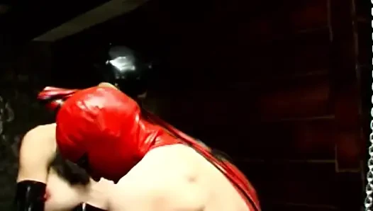 Edepsiz Fransız fahişelerle BDSM eylemi
