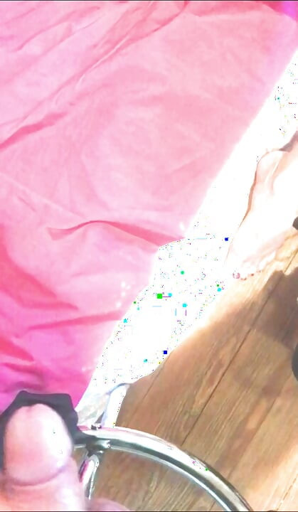 Божевільна, божевільна красива маленька голова розставить ноги