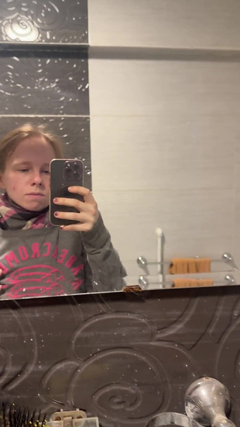 Razor Slides Into My Pussy