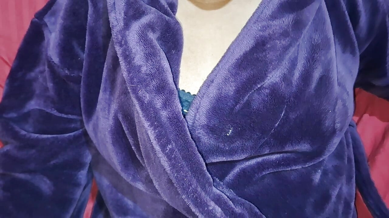 Your Friend's Hot Step-Mom super hot video
