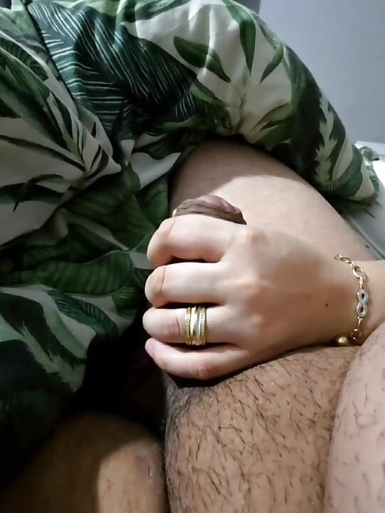 Step mom hand slip to step son big dick for handjob