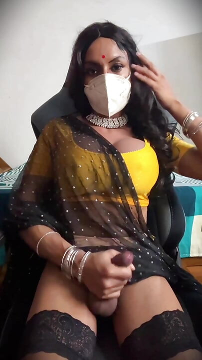 Crossdresser Jerking off in Saree