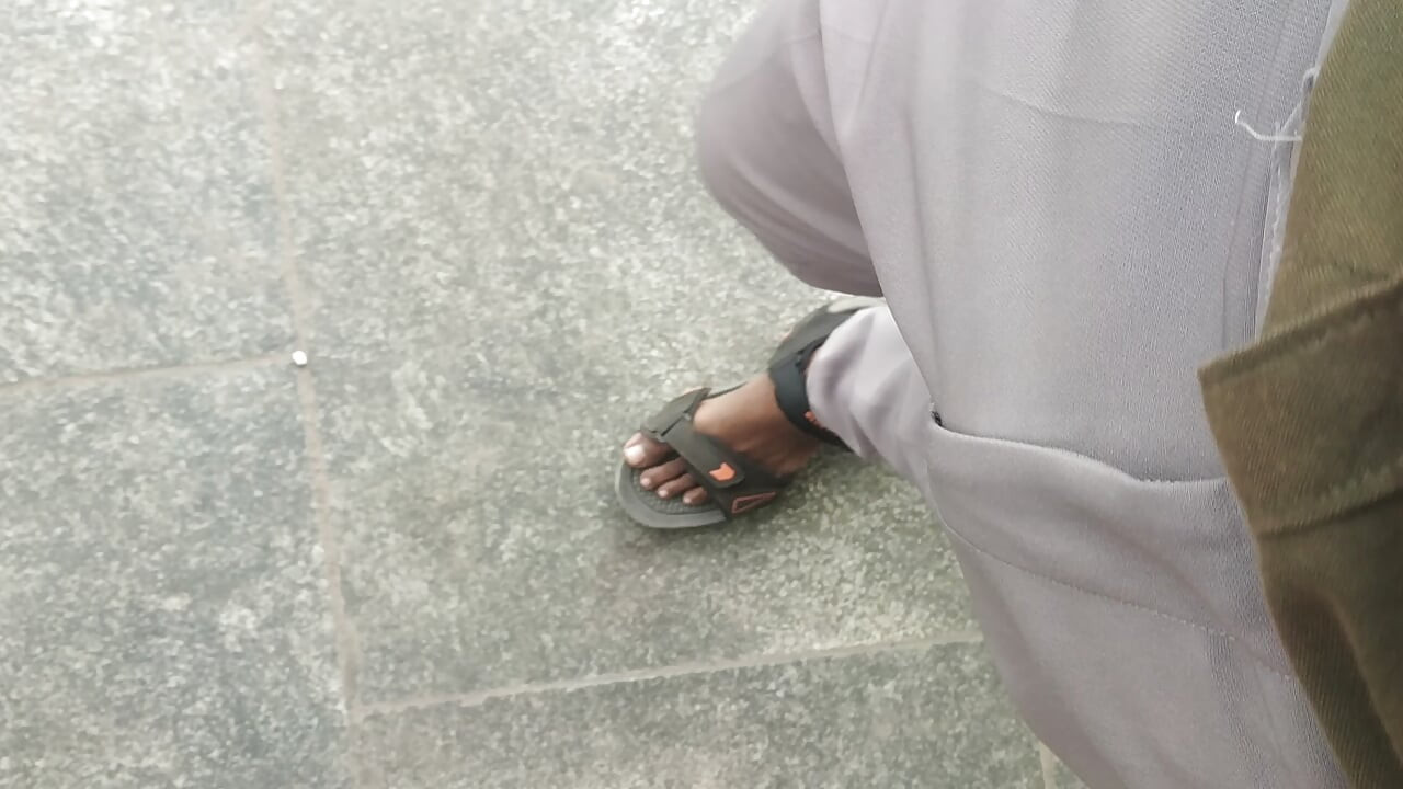 Tamilteninches BBC Show on Bus Stand