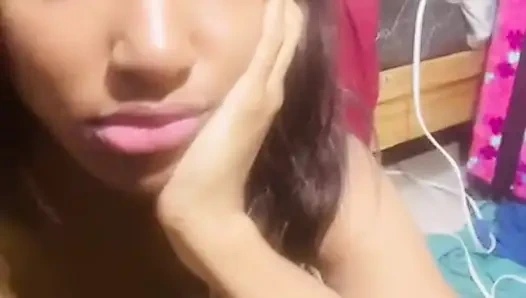 Sexy mädchen, das auf dich wartet