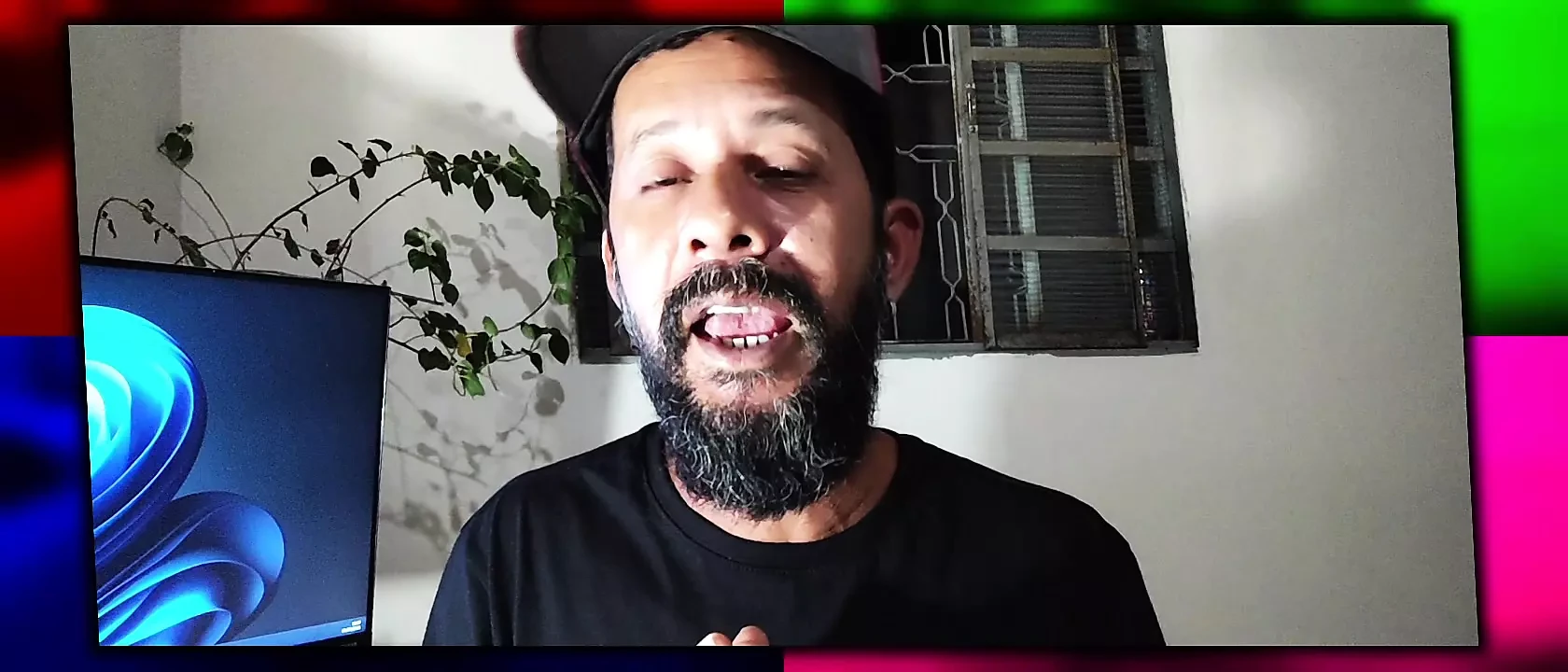 tertangkap kamera langsung oleh teman pekerjaan