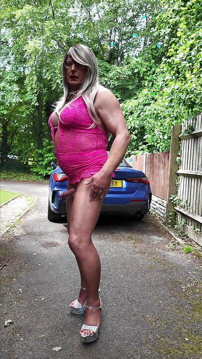 Sexy Crossdresser kellycd2022 in my pink dress and heels