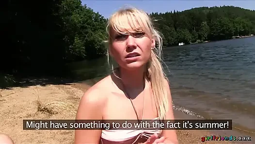 Girlfriends XXX - lesbischer dreier im freien in der Öffentlichkeit