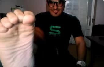 Straight guys feet on webcam #104