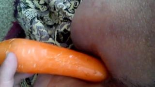 Моя задница и морковка