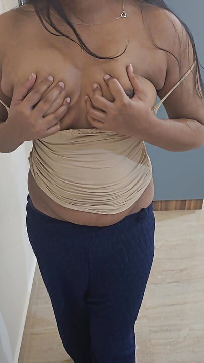Boobs flashed by neighbor girl