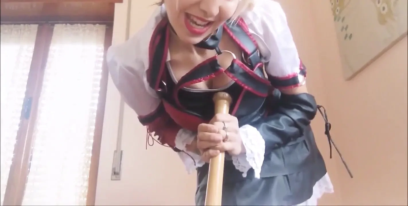 A Fantastic Harley Quinn That Seduces You with Her Sucking Ability