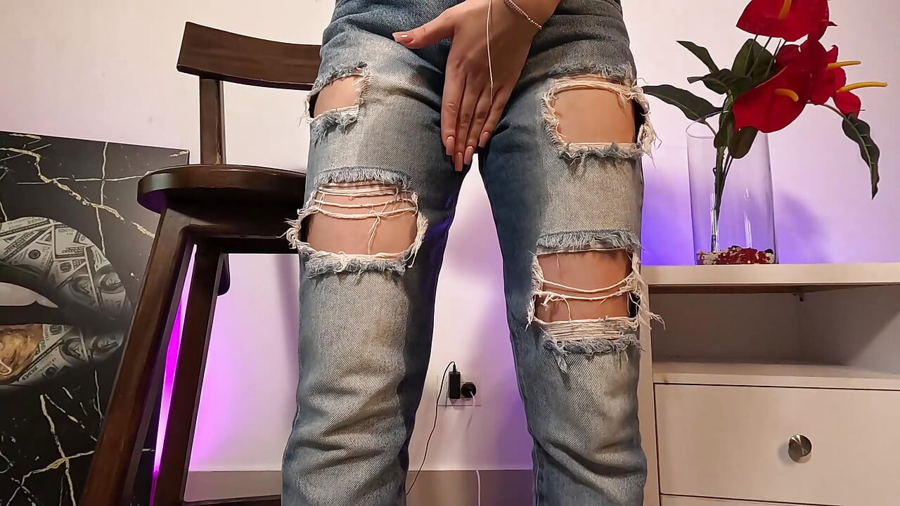 Desperat efter at gå på toilettet tisse jeg mine jeans